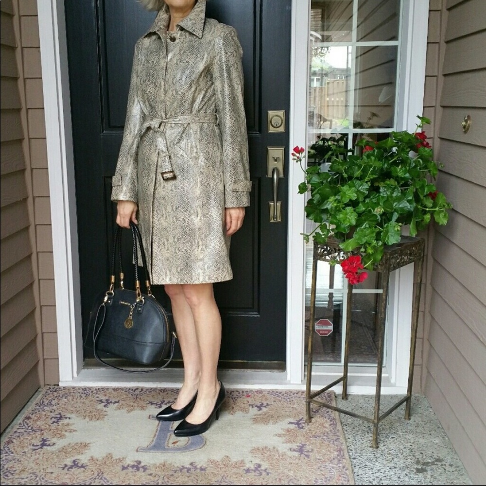 Python snake print spring coat - Picture 3 of 8